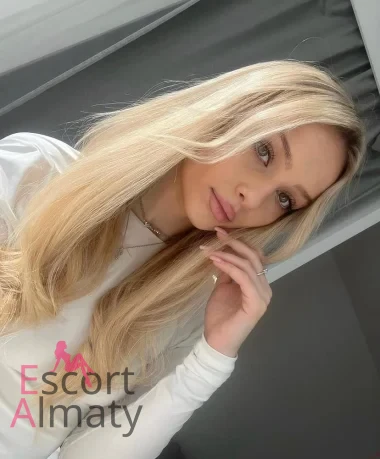 Тася — возраст 31, рост 168, вес 52, размер груди 2